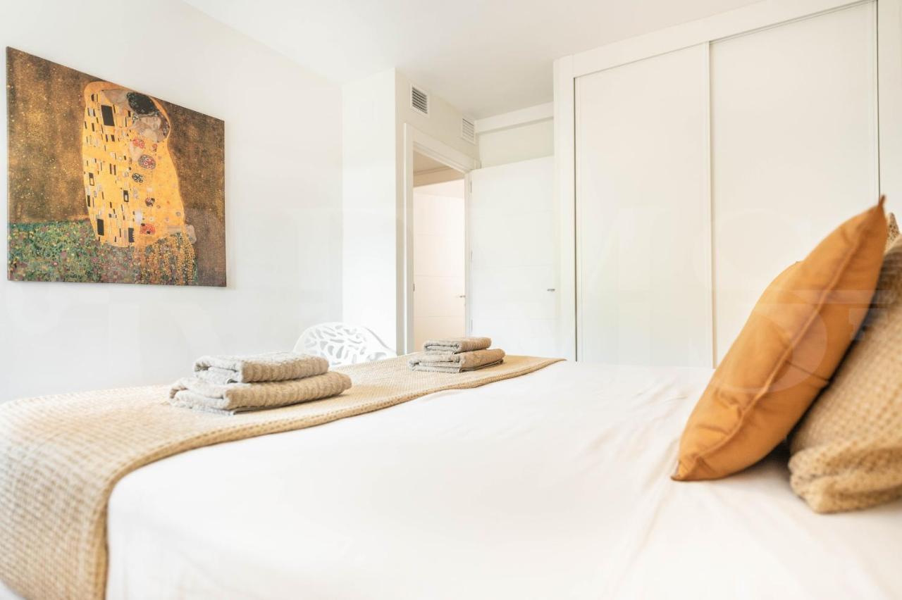 Spacious Apartment Next To Plaza De La Merced By Rems Málaga Dış mekan fotoğraf